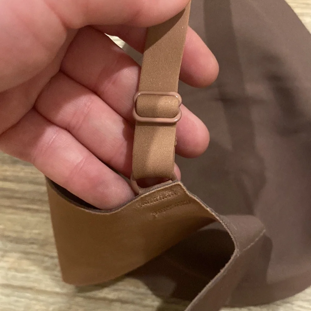 Knix Revolution V-neck wireless bra - Picture 10 of 10